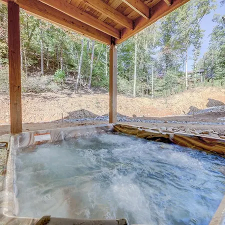 Blue Lagoon Cinema Chalet